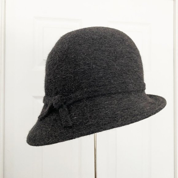 Lilliput Charcoal Grey Wool Cloche Hat, fits size medium - Picture 1 of 8